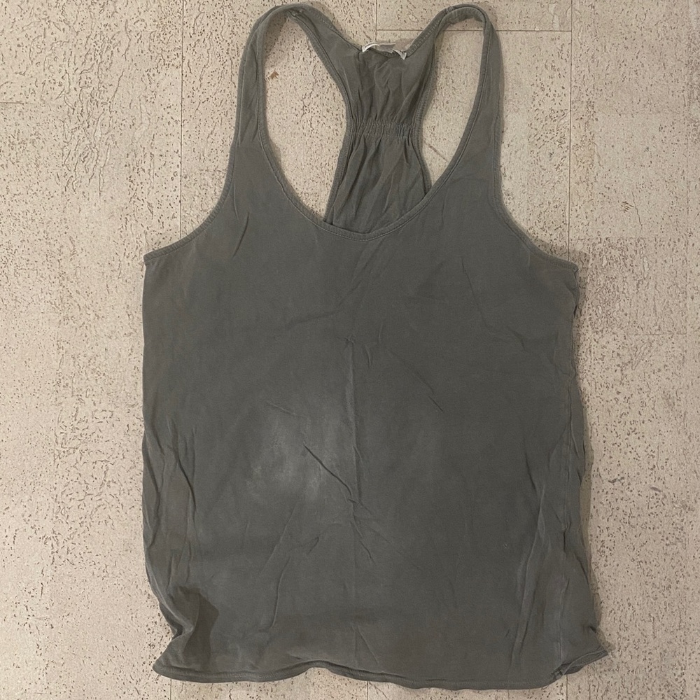 Nice James Perse razorback tank !